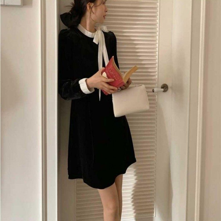 여성 여자 가을 겨울 연말룩 데이트룩 벨벳 원피스 대표 이미지