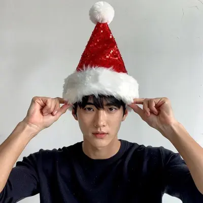 스팽글 산타모자 벨벳 소재 퍼 트림 기타장식용품 대표 이미지
