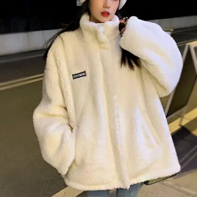 귀여운 여성 데일리 외출 아우터 후리스 점퍼 겨울 대표 이미지
