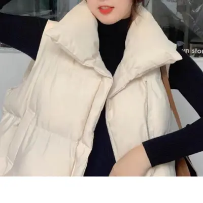 여성 캐주얼룩 패딩조끼 코디 데일리 패딩 조끼 패션 대표 이미지