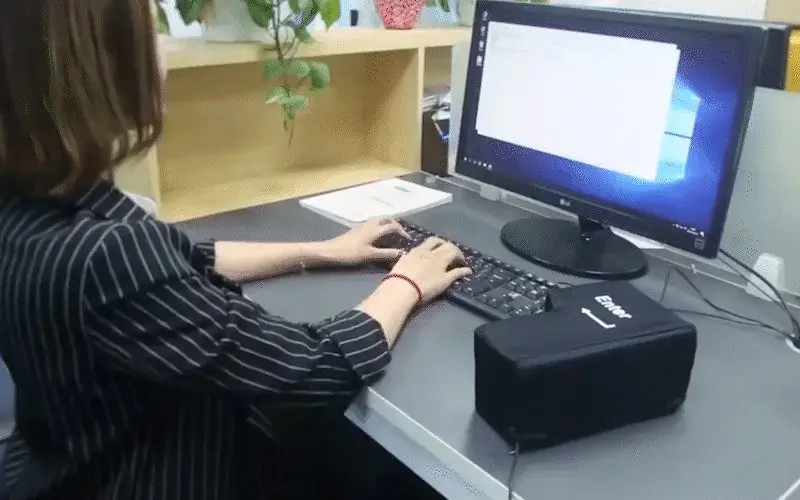 JIYU 스트레스해소 빅 엔터키 쿠션 인형 직장인 상세 이미지 2