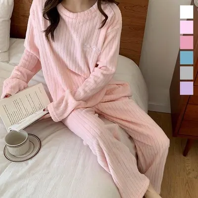 여성 겨울 따뜻한 수면 잠옷 홈웨어 상하의 세트 대표 이미지
