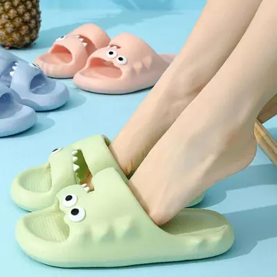 실내화 실내슬리퍼 거실화 악어 캐릭터 쿠션슬리 3개 묶음 대표 이미지