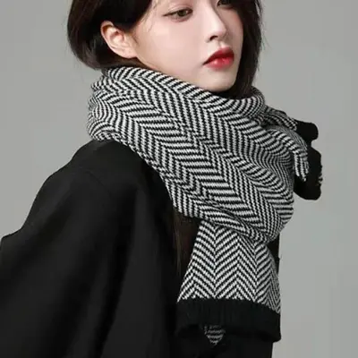 시크 패턴 부드러운 여성 겨울 외출 코디 머플러 대표 이미지