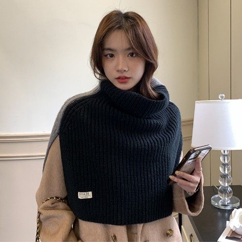 로미홀리 여성 터틀넥 배색 트임 니트 케이프 숄 대표 이미지