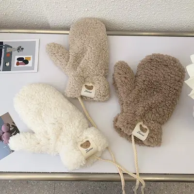 뽀송 귀여운 곰돌이 뽀글이 여성 벙어리 장갑 여성장갑 3개 묶음 대표 이미지