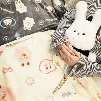 10000 스마일 레빗 무릎 담요 1개 랜덤 무릎담요 대표 이미지