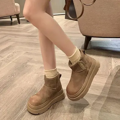 여자 학생 대학생 직장인 겨울 보온성 퍼 안감 패딩화 대표 이미지