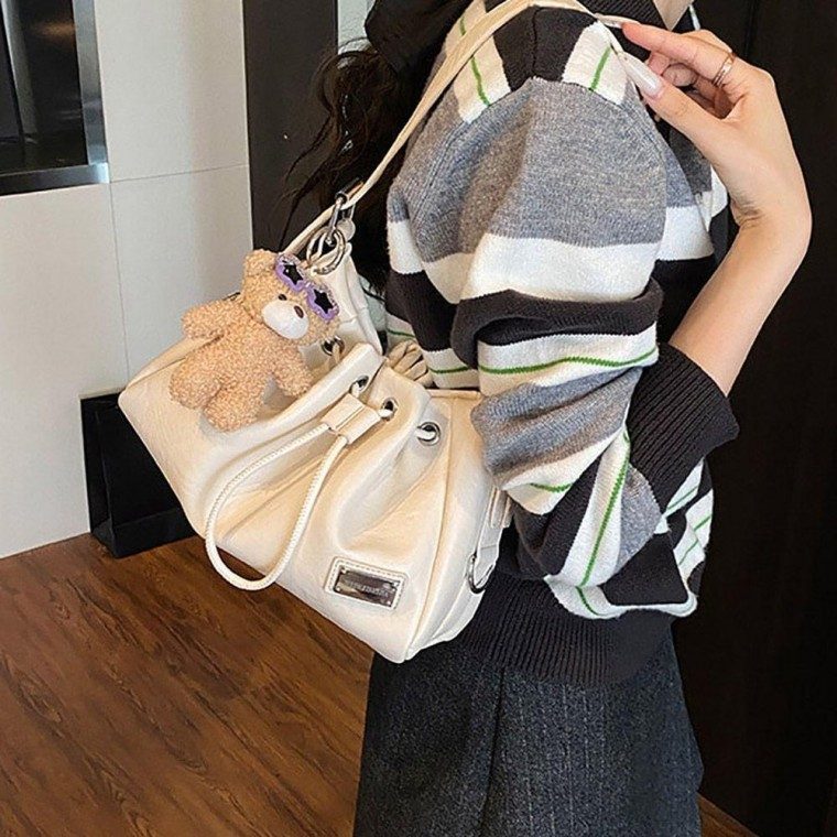여자 곰돌이 키링 포인트 복주머니 레더 숄더 숄더백 대표 이미지