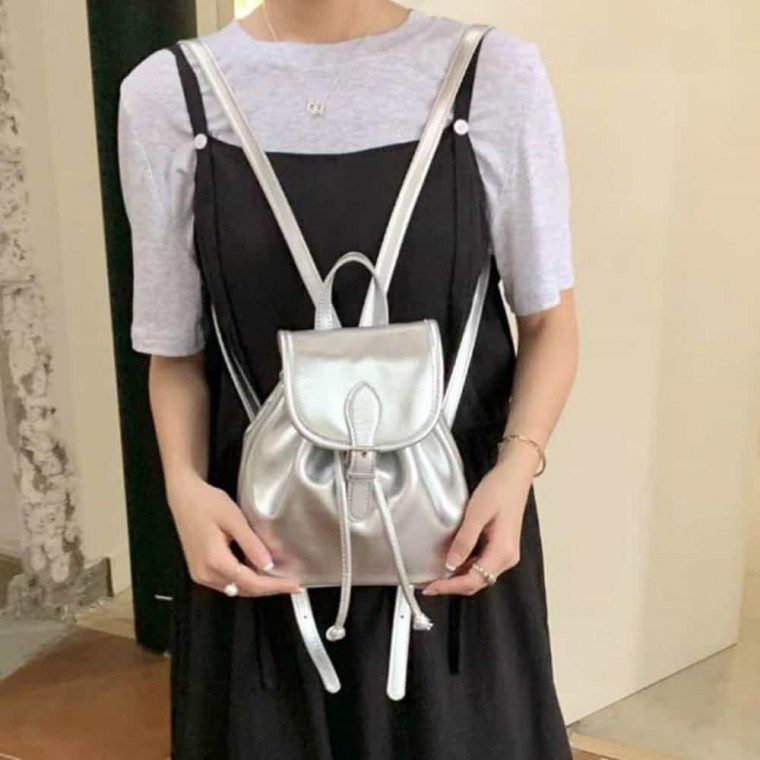 인조가죽 플랩 복주머니 작은 데일리 여성미니백팩 대표 이미지